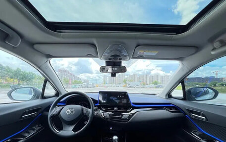 Toyota C-HR I рестайлинг, 2022 год, 1 575 027 рублей, 5 фотография