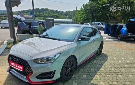 Hyundai Veloster II, 2022 год, 2 750 000 рублей, 1 фотография