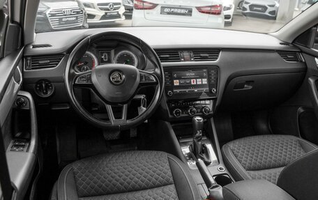 Skoda Octavia, 2017 год, 1 820 000 рублей, 6 фотография