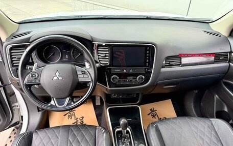 Mitsubishi Outlander III рестайлинг 3, 2021 год, 2 497 548 рублей, 7 фотография