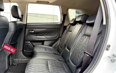 Mitsubishi Outlander III рестайлинг 3, 2021 год, 2 497 548 рублей, 11 фотография