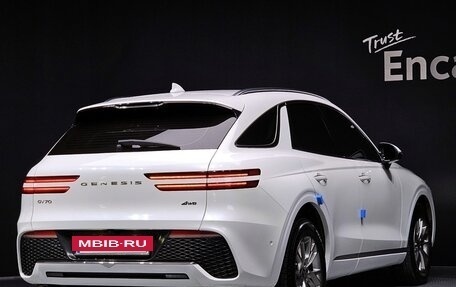 Genesis GV70, 2021 год, 2 976 000 рублей, 2 фотография