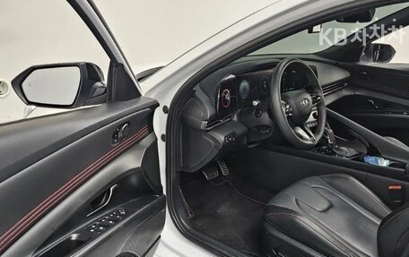 Hyundai Avante, 2022 год, 2 050 000 рублей, 10 фотография