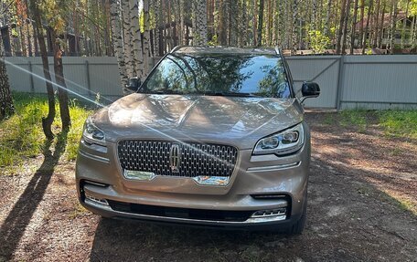 Lincoln Aviator II, 2020 год, 4 990 000 рублей, 1 фотография