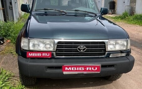 Toyota Land Cruiser 80 рестайлинг, 1996 год, 1 650 000 рублей, 3 фотография