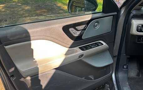 Lincoln Aviator II, 2020 год, 4 990 000 рублей, 16 фотография