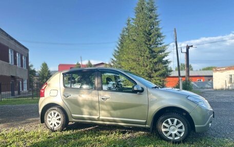 Renault Logan I, 2010 год, 530 000 рублей, 7 фотография