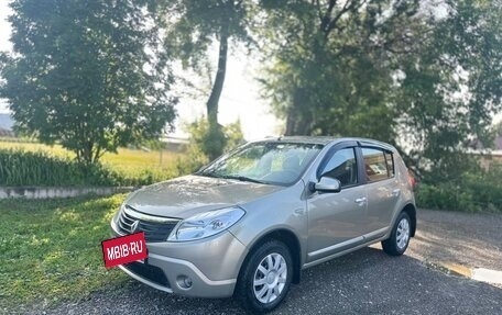Renault Logan I, 2010 год, 530 000 рублей, 3 фотография