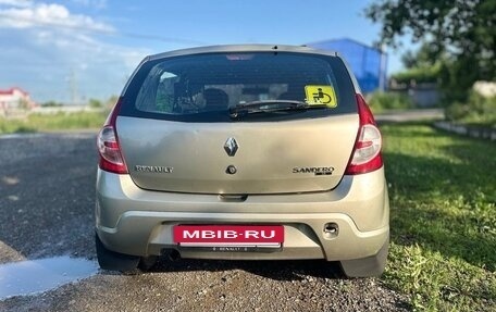 Renault Logan I, 2010 год, 530 000 рублей, 24 фотография