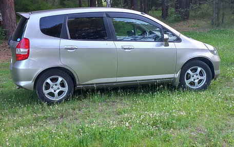Honda Fit III, 2004 год, 490 000 рублей, 8 фотография