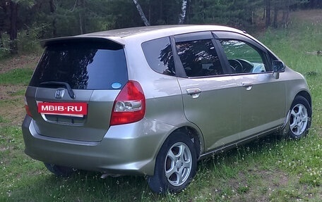 Honda Fit III, 2004 год, 490 000 рублей, 2 фотография