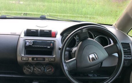 Honda Fit III, 2004 год, 490 000 рублей, 9 фотография