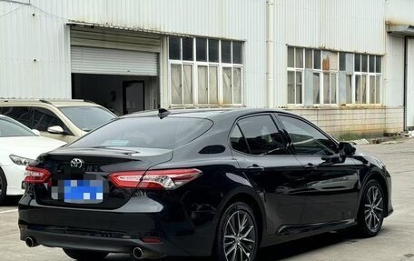 Toyota Camry, 2023 год, 3 250 000 рублей, 2 фотография