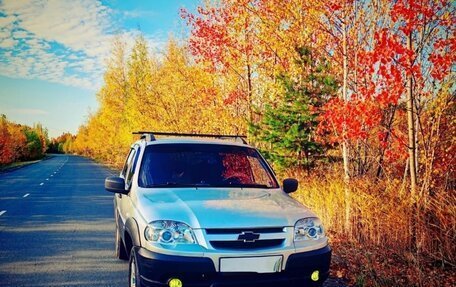 Chevrolet Niva I рестайлинг, 2012 год, 800 000 рублей, 8 фотография
