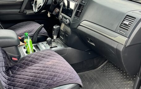 Mitsubishi Pajero IV, 2012 год, 1 910 000 рублей, 22 фотография
