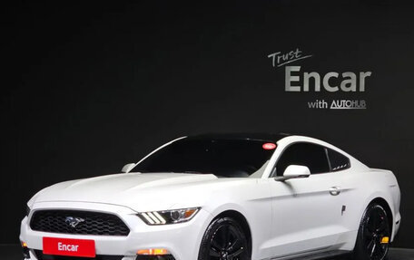 Ford Mustang VI рестайлинг, 2022 год, 2 970 000 рублей, 1 фотография