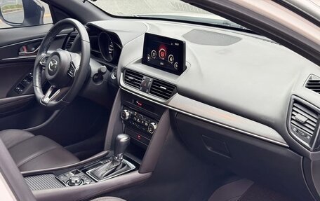 Mazda CX-4, 2022 год, 2 005 000 рублей, 8 фотография