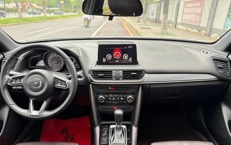 Mazda CX-4, 2022 год, 2 005 000 рублей, 10 фотография