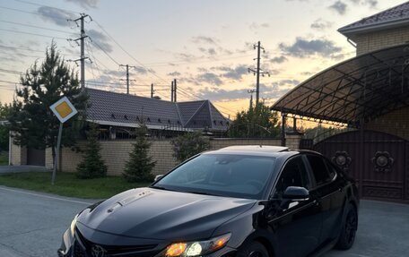Toyota Camry, 2021 год, 3 250 000 рублей, 2 фотография