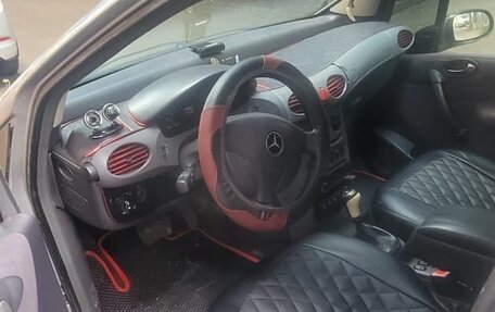 Mercedes-Benz A-Класс, 1998 год, 260 000 рублей, 2 фотография