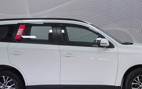 Mitsubishi Outlander III рестайлинг 3, 2012 год, 1 319 000 рублей, 4 фотография