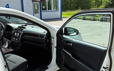 Toyota Camry, 2015 год, 1 800 000 рублей, 10 фотография