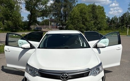 Toyota Camry, 2015 год, 1 800 000 рублей, 2 фотография