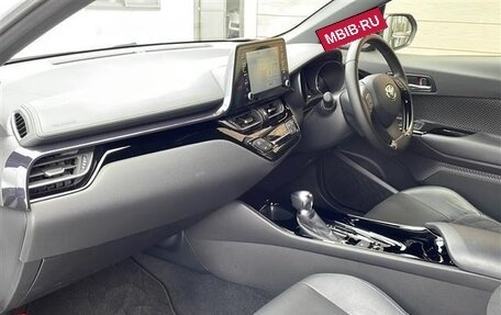 Toyota C-HR I рестайлинг, 2020 год, 1 390 000 рублей, 13 фотография