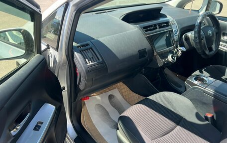 Toyota Prius Alpha I (ZVW40/41), 2019 год, 1 799 000 рублей, 12 фотография
