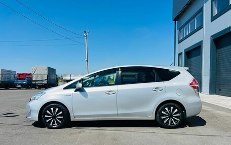 Toyota Prius Alpha I (ZVW40/41), 2019 год, 1 799 000 рублей, 3 фотография