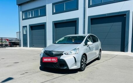 Toyota Prius Alpha I (ZVW40/41), 2019 год, 1 799 000 рублей, 2 фотография