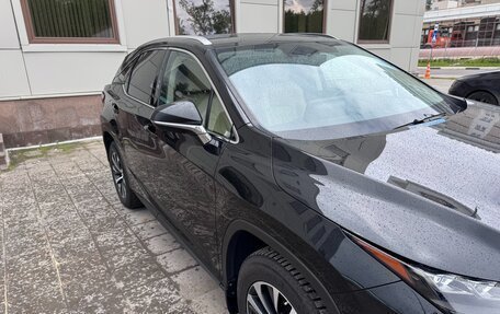 Lexus RX IV рестайлинг, 2020 год, 5 200 000 рублей, 12 фотография