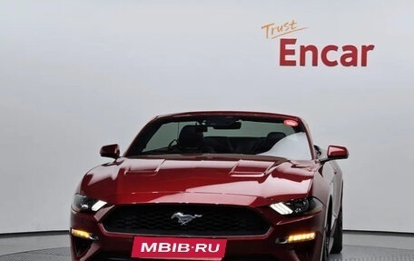 Ford Mustang VI рестайлинг, 2022 год, 3 000 000 рублей, 2 фотография
