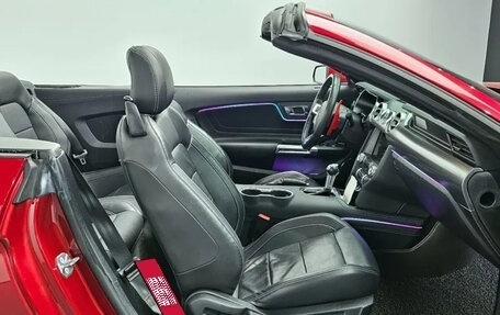 Ford Mustang VI рестайлинг, 2022 год, 3 000 000 рублей, 7 фотография