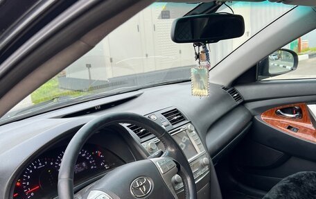 Toyota Camry, 2010 год, 1 600 000 рублей, 8 фотография