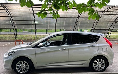 Hyundai Solaris II рестайлинг, 2012 год, 985 000 рублей, 7 фотография