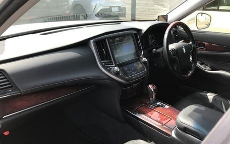 Toyota Crown Majesta, 2015 год, 2 331 000 рублей, 27 фотография