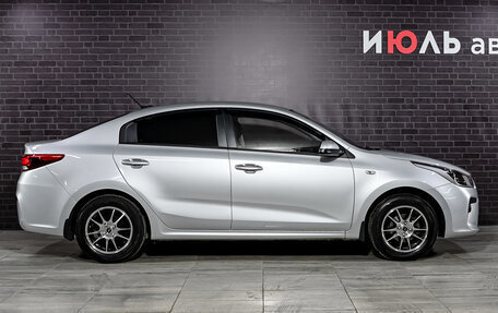 KIA Rio IV, 2017 год, 1 332 000 рублей, 8 фотография