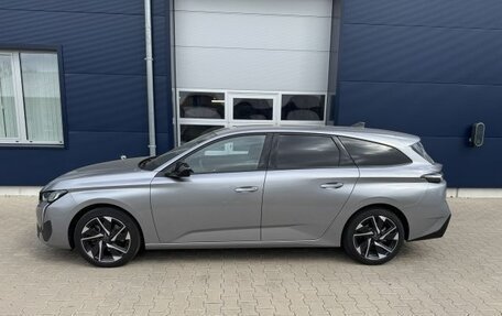 Peugeot 308, 2022 год, 2 440 000 рублей, 3 фотография