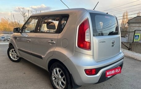KIA Soul I рестайлинг, 2013 год, 990 000 рублей, 14 фотография