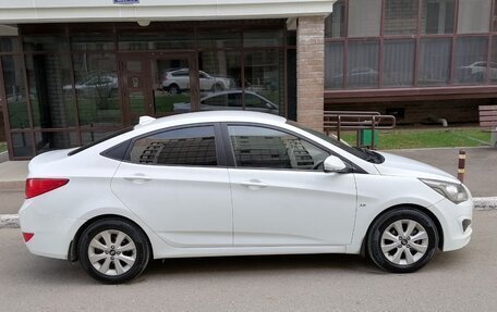 Hyundai Solaris II рестайлинг, 2016 год, 1 030 000 рублей, 2 фотография