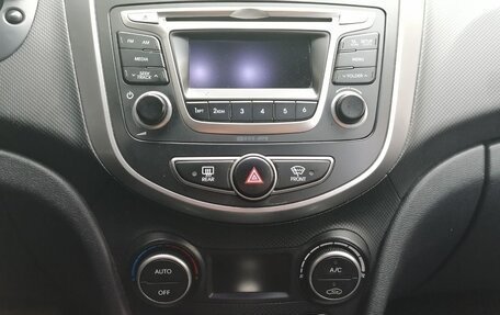Hyundai Solaris II рестайлинг, 2016 год, 1 030 000 рублей, 11 фотография