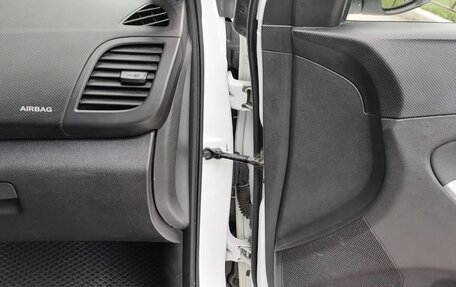 Hyundai Solaris II рестайлинг, 2016 год, 1 030 000 рублей, 18 фотография