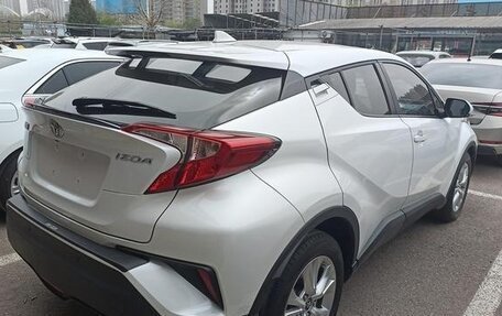 Toyota C-HR I рестайлинг, 2022 год, 1 843 000 рублей, 2 фотография