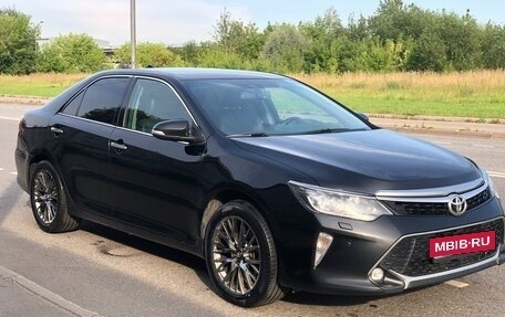 Toyota Camry, 2018 год, 2 600 000 рублей, 4 фотография