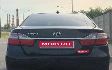 Toyota Camry, 2018 год, 2 600 000 рублей, 3 фотография