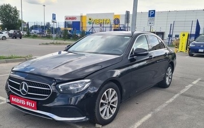 Mercedes-Benz E-Класс, 2021 год, 1 950 000 рублей, 1 фотография