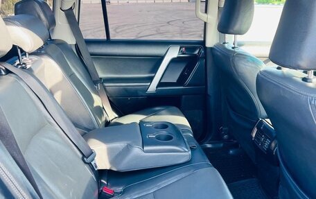 Toyota Land Cruiser Prado 150 рестайлинг 2, 2014 год, 2 555 000 рублей, 3 фотография