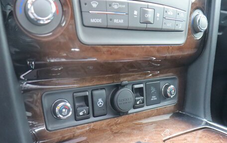 Infiniti QX56, 2011 год, 2 260 000 рублей, 20 фотография