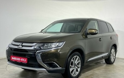 Mitsubishi Outlander III рестайлинг 3, 2018 год, 1 900 000 рублей, 1 фотография